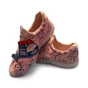 Skechers Summits Bungee Slip onSneakers - Calm Harmony